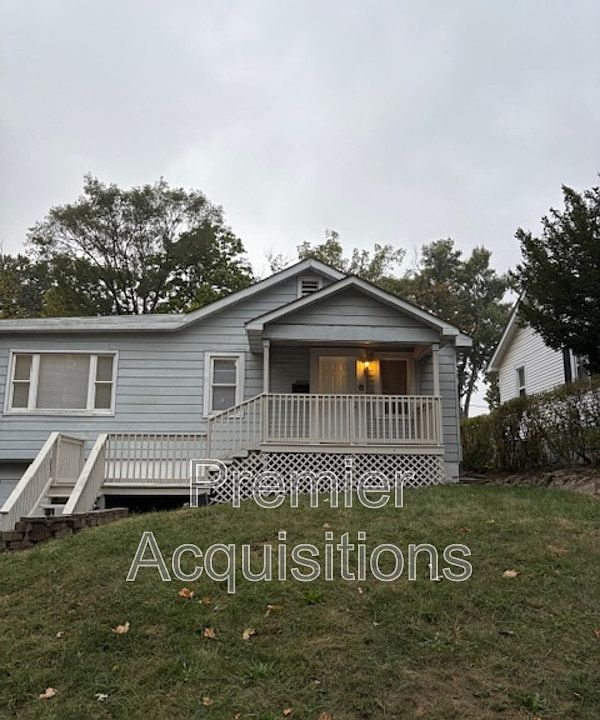 1st image of 2615 Krum St