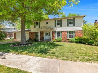 769 Berquist Dr, Ballwin, MO
