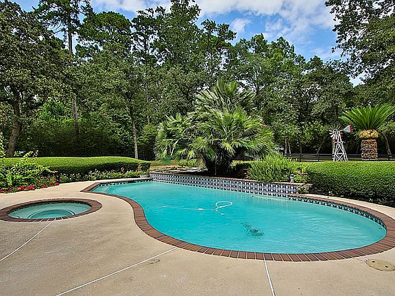 4th image of 4369 Pepperhill Dr