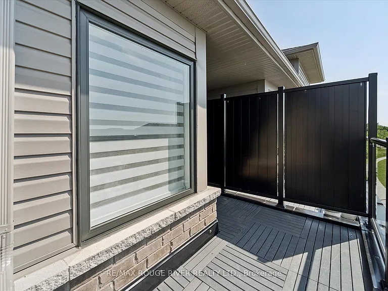6 Esquire Way — Photo 29