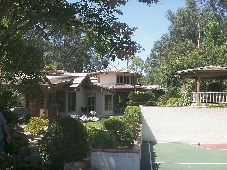 Spacious resort style living