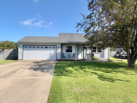 2nd image of 1026 Fox Trace Dr