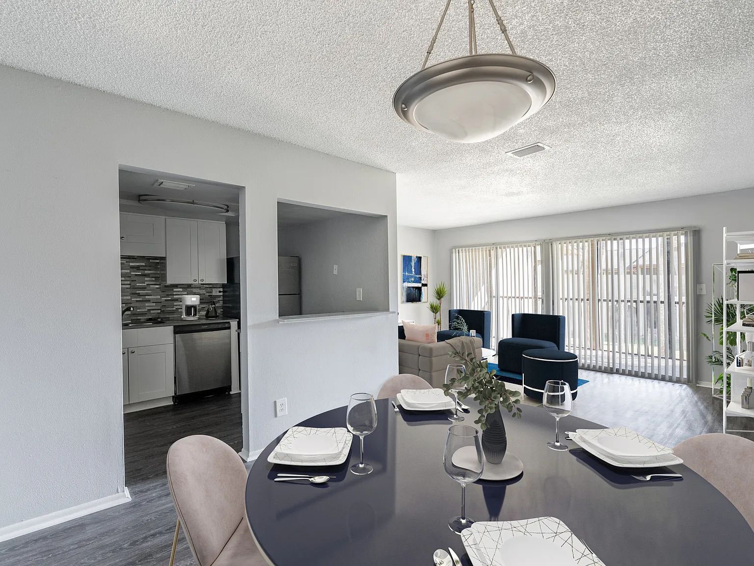 River View Apartments — Photo 1