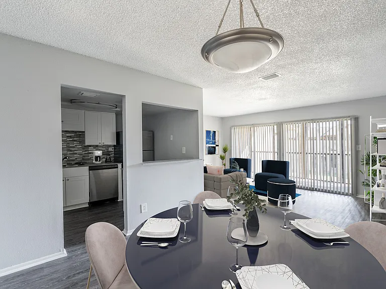 River View Apartments — Photo 1