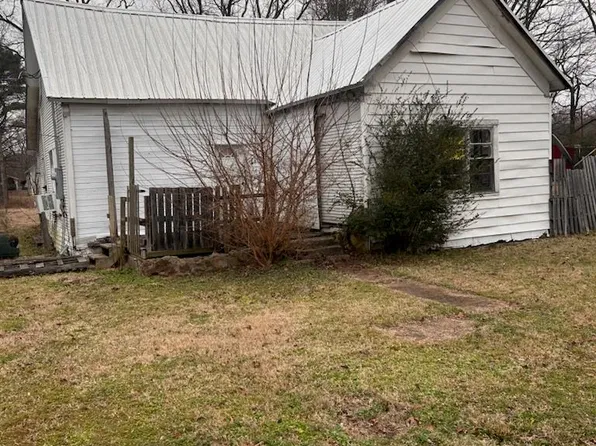 913 S Elm St, Bald Knob, AR 72010