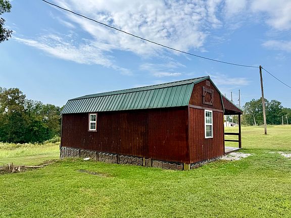 3rd image of 7005 State Highway 52