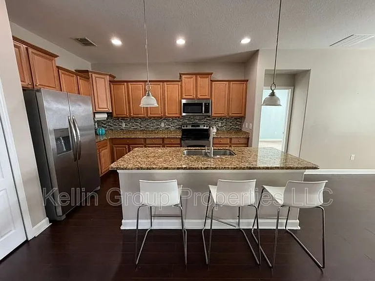 3852 Hampton Hills Dr — Photo 5