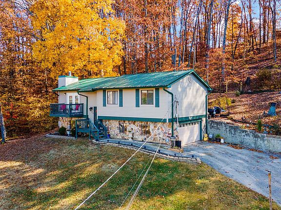 3rd image of 3425 Russellwood Dr