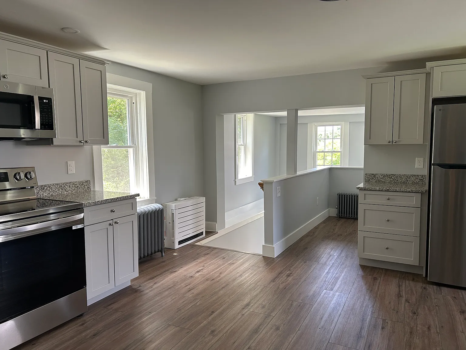 3 bed, 1900 sqft, $2,500 — Photo 2