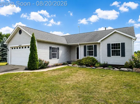 13063 Seymour Rd, Gaines, MI 48436