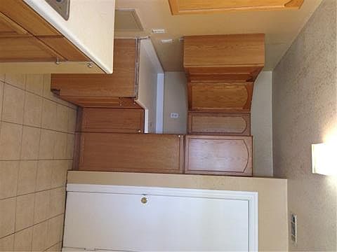 5th image of 745 Hillside Dr