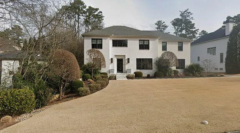 4725 Kitty Hawk Dr — Photo 1
