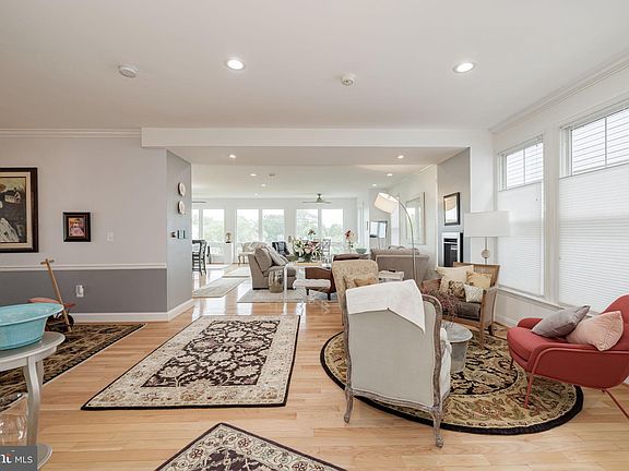4th image of 5620 Tower Hill Cir