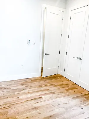 Rented by RES New York | media 6