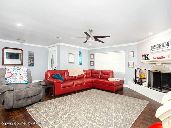 3rd image of 229 Sagebrush Ave