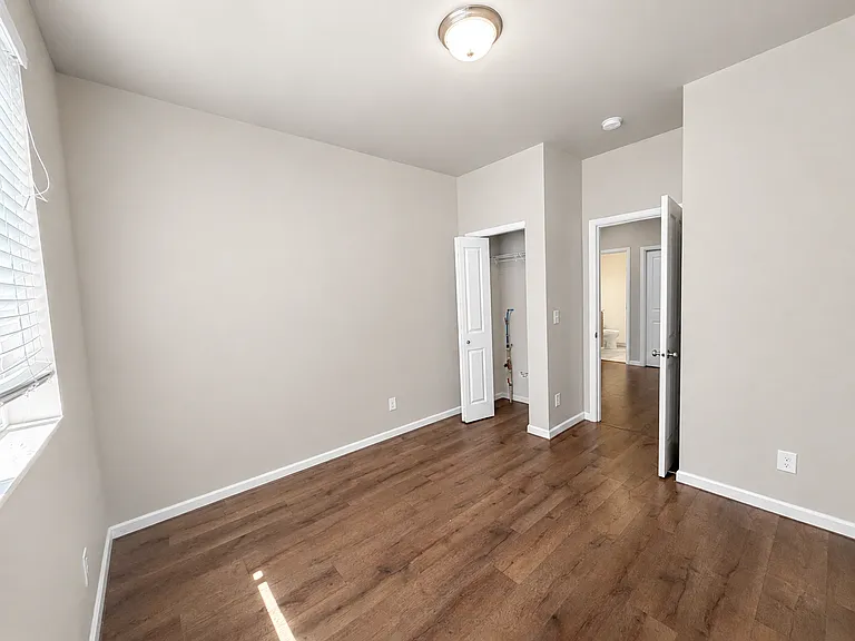 1313 28th St NW — Photo 10