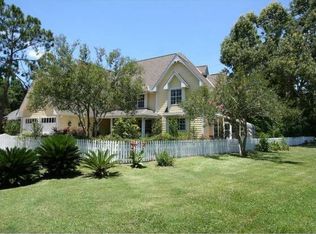 1332 Applewood Rd, Baton Rouge, LA 70808