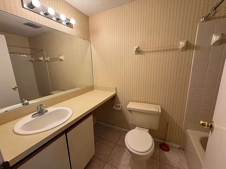8055 Creedmoor Dr — Photo 10