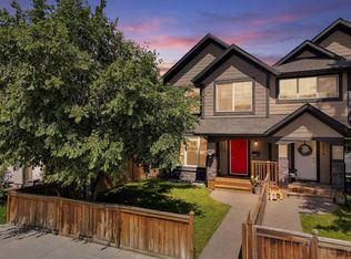 4836 SW Bowness Rd NW, Calgary, AB T3B0B7