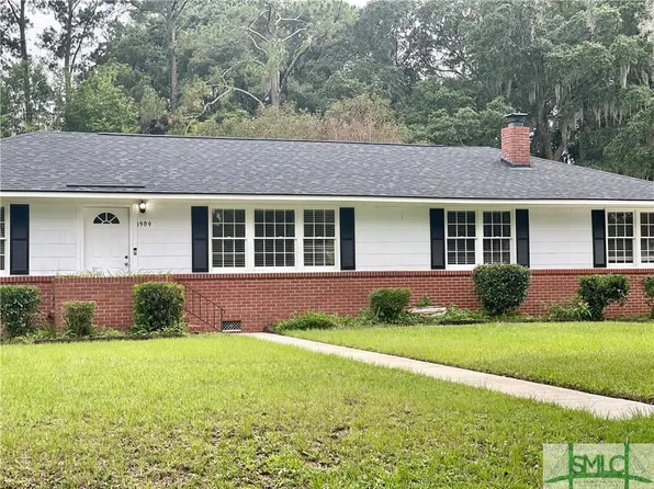1909 E 62nd St, Savannah, GA 31404