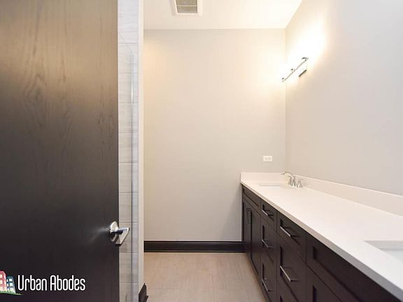 4th image of 4326 N Ashland Ave #Ua1