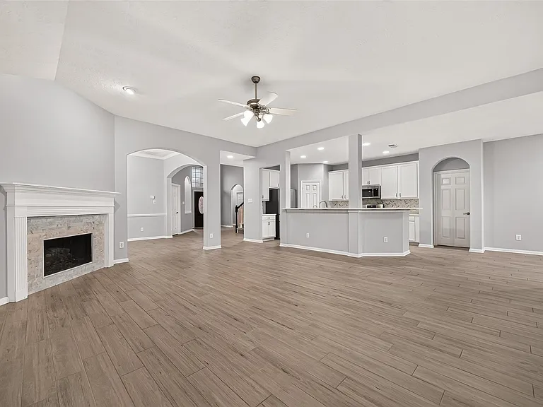21610 Avalon Queen Dr — Photo 20