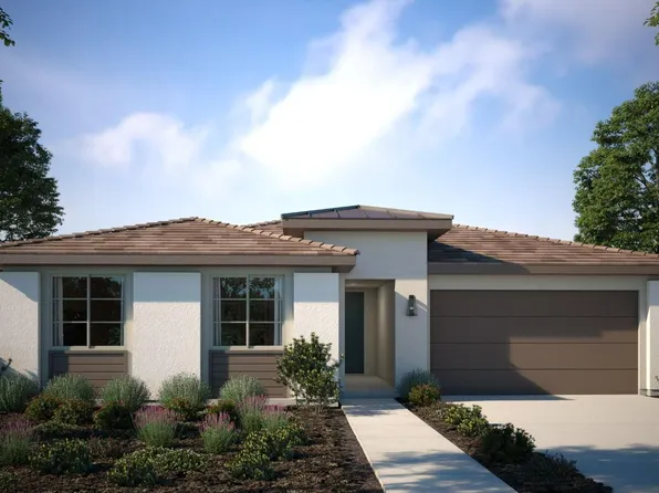 4498 Crown Bluffs Dr, Madera, CA 93636