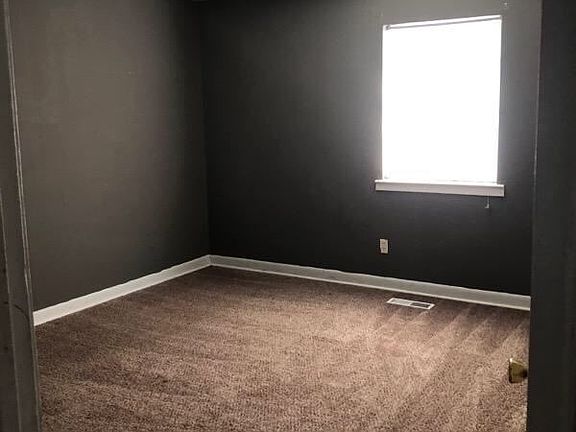 5th image of 4418 Lynn Ln APT 73