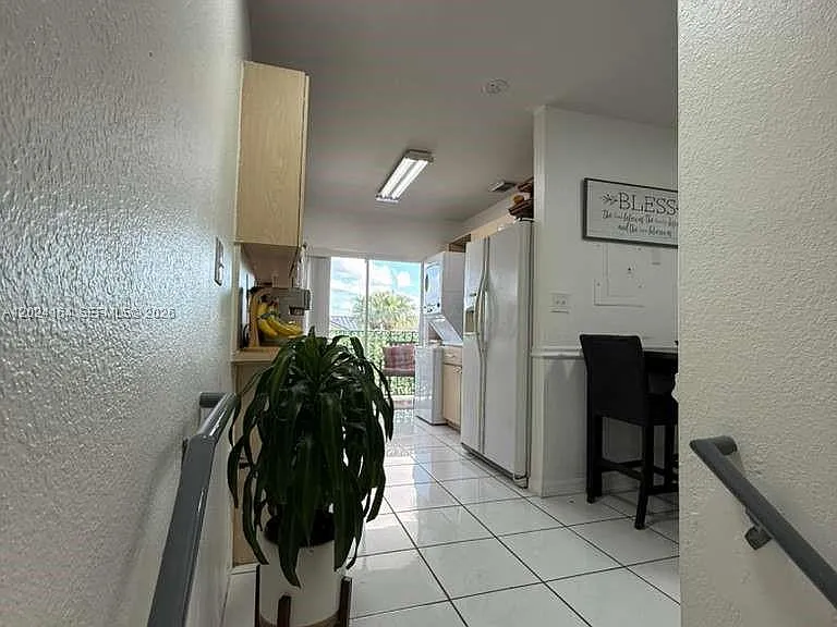 3514 W 76th St #203 — Photo 11