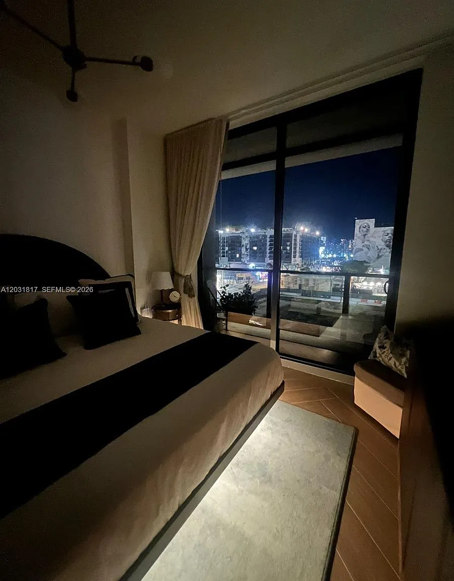 1 bed, 638 sqft, $3,600 — Photo 3