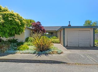 560 Park St, Loleta, CA 95551