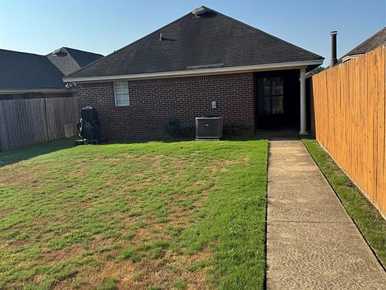 8737 Jamac Ln — Photo 19