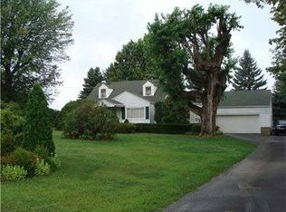 1336 Armstrong Dr, Monongahela, PA