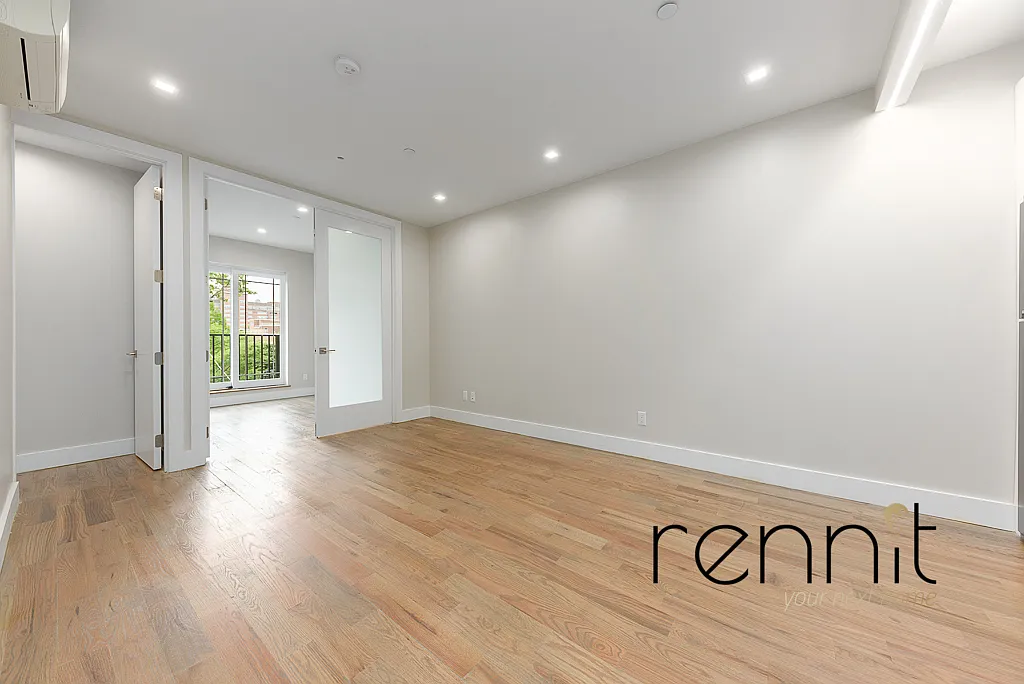 593 Rutland Road — Photo 2