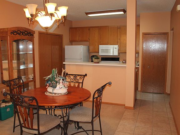 4th image of 2779 Mallard Dr