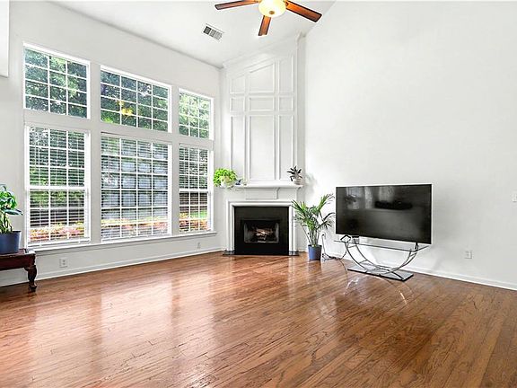 3rd image of 3580 Pond Gap Ln