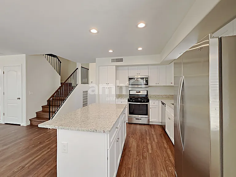 16853 W Fillmore St — Photo 4