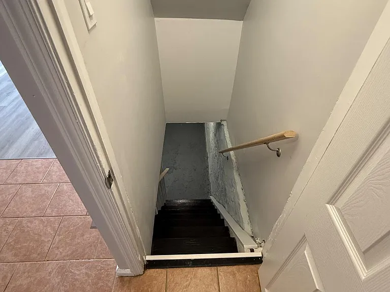 1920 N Darien St — Photo 23