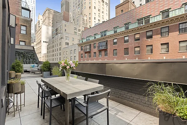 Sold by Corcoran | media 15