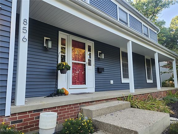 2nd image of 856 Lafayette Dr