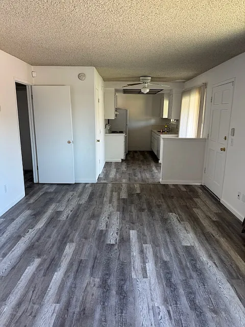 Building Photo - 1335 Lexington Dr #3