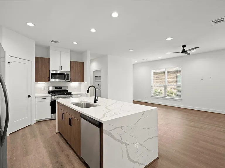2635 Aruba Bend Dr — Photo 9