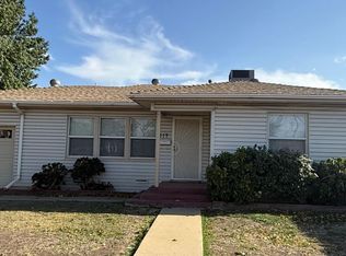 117 E Highland Dr, Bakersfield, CA 93308