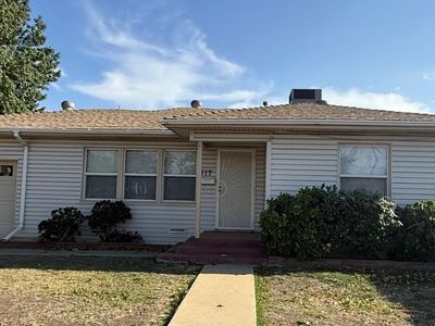 117 E Highland Dr, Bakersfield, CA, 93308