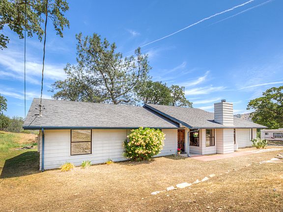 3rd image of 42465 John Muir Dr