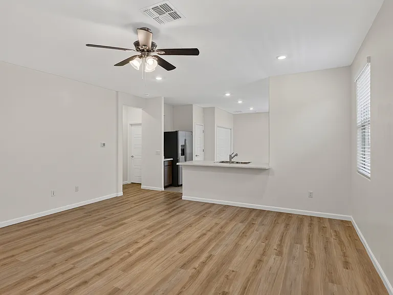 6845 E Camino Naife — Photo 7