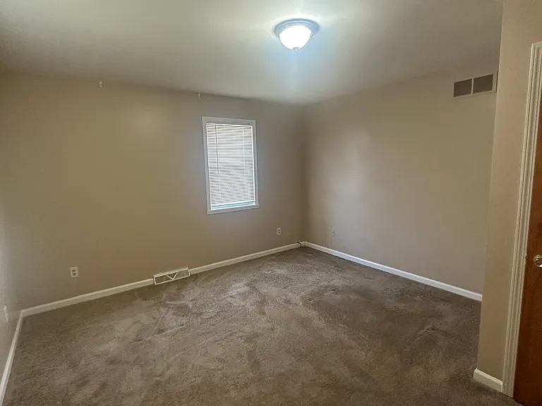 2322 Orleans Ave — Photo 16