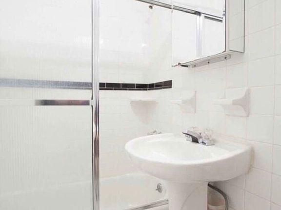 5th image of 463 Columbus Ave #13