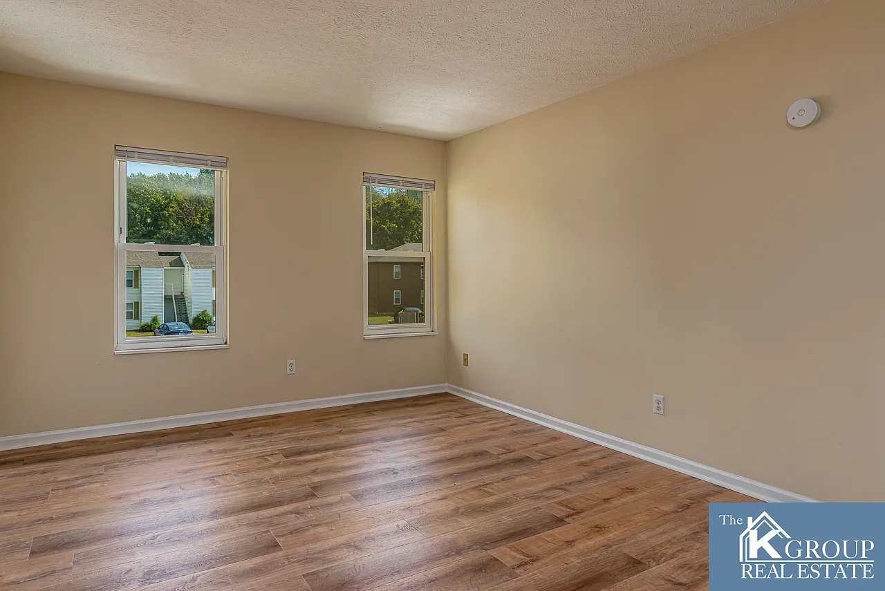 2 bed, 784 sqft, $850 — Photo 2