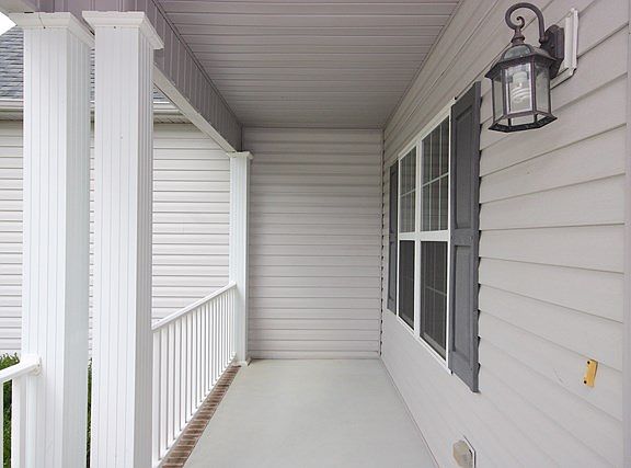 5th image of 118 Laurel Dr